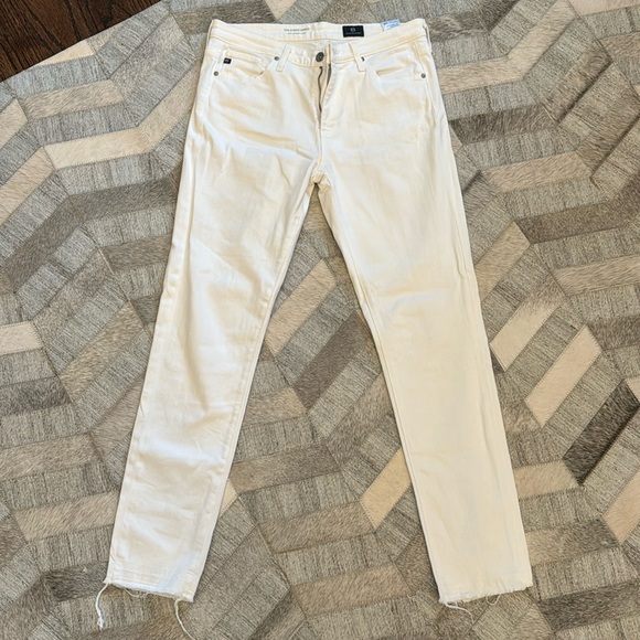 AG white jeans . The Stevie Ankle - Picture 1 of 3
